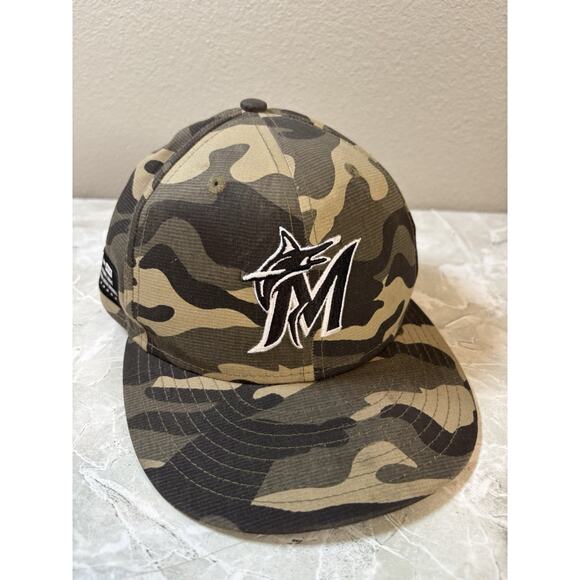 New Era x MLB Florida Marlins Fitted Cap On Field‎ Cap Camo 7 3/8 Hat 59Fifty - Picture 1 of 7